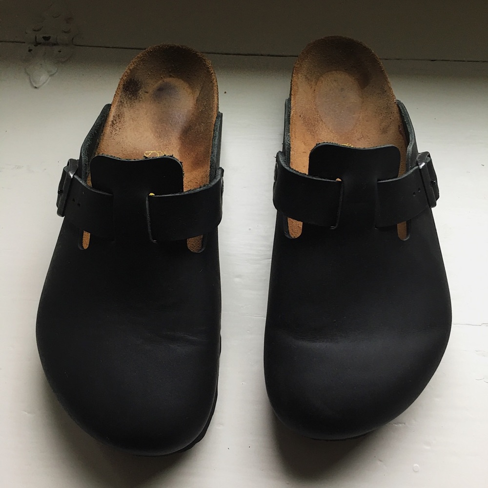 Birkenstock Boston - Oiled Leather Black Clog
